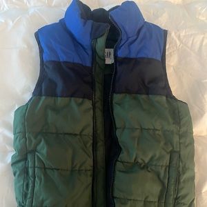 Gap puff vest